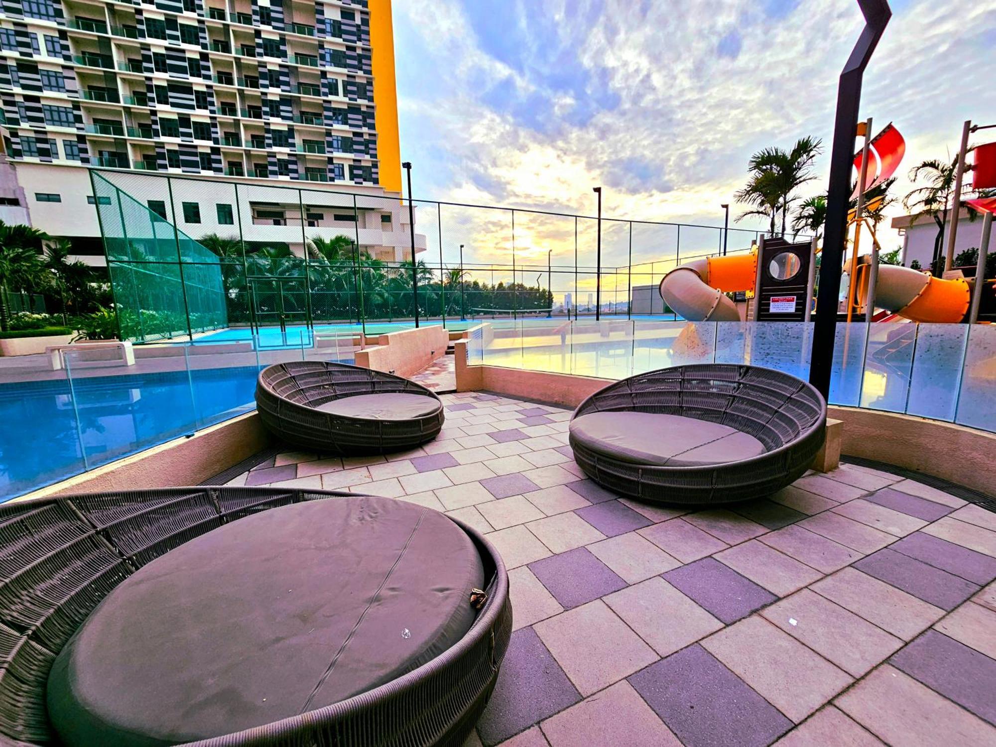 Bali Residence Waterpark Executive Suites Melaka By Ggm Exterior foto